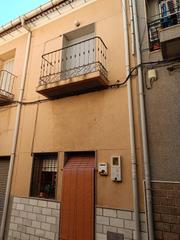Casa a Callosa de Segura. Casa de tres dormitorios, cocina, patio, salón-comedor, un baño