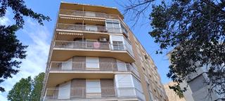Pis  Calle cervantes. Piso en callosa de segura todo exterior, 3 dorm, 1 baño. salón ,