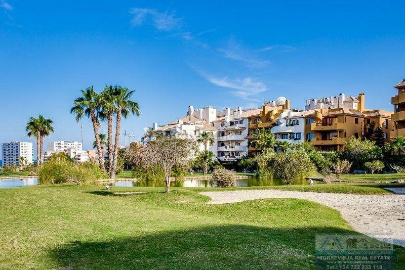 Foto 6d3fd3e4-bed2-4a2f-a5dc-79e8441c5b9d. Apartamento /apartamento en Punta Prima Torrevieja