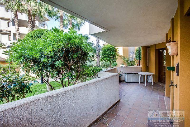 Foto c5898538-c16b-4432-bca0-8d291fa925e6. Apartamento /apartamento en Punta Prima Torrevieja