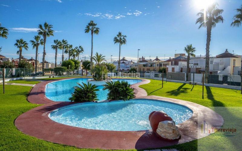 Foto 4714289c-90a4-41c4-85fa-14de62e76bf1. Xalet amb aparcament piscina a Los Balcones y los Altos Orihuela