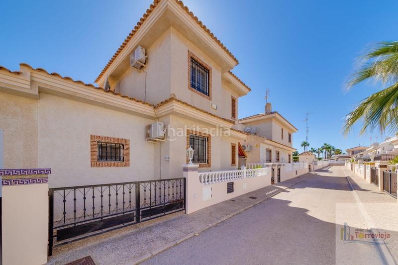 Foto 2fe75fbc-f545-4df4-8a08-a1f03e0af710. Chalet orihuela costachalet en El Molino Torrevieja
