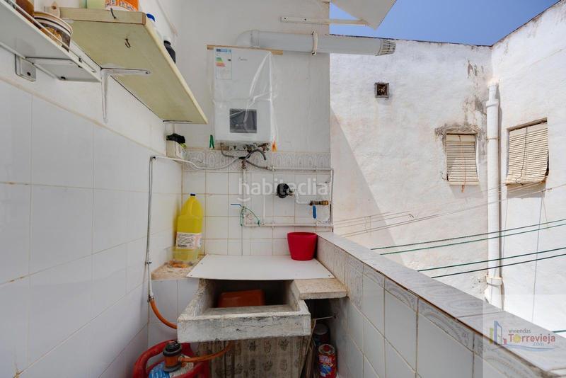 Foto 0e17a5a8-7526-477b-94b2-c9d73de57d06. Àtic amb calefacció aparcament a Punta Prima Orihuela