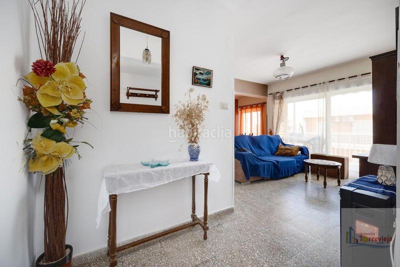 Foto 3333f5db-2afa-4820-8b40-b546d082b560. Àtic amb calefacció aparcament a Punta Prima Orihuela