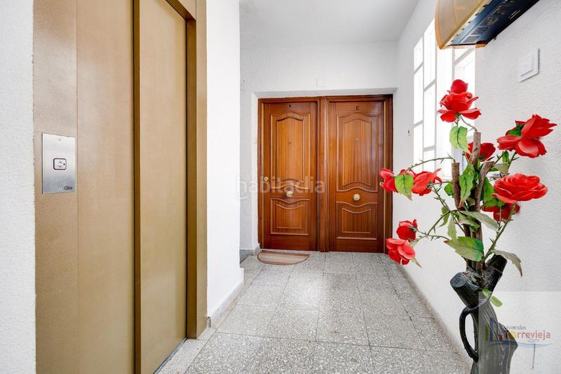 Foto eb47ed1f-8cc7-4eca-a982-d24d95461f48. Àtic amb calefacció aparcament a Punta Prima Orihuela