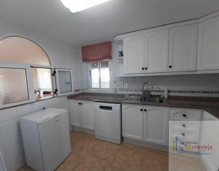 Foto e87c403c-7007-42ff-aa4d-6392cb4f47ab. Àtic amb aparcament a Gaspar Perelló Torrevieja