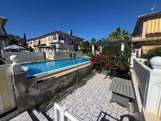 Casa en Los Balcones-Los Altos. Torreviejabungalow