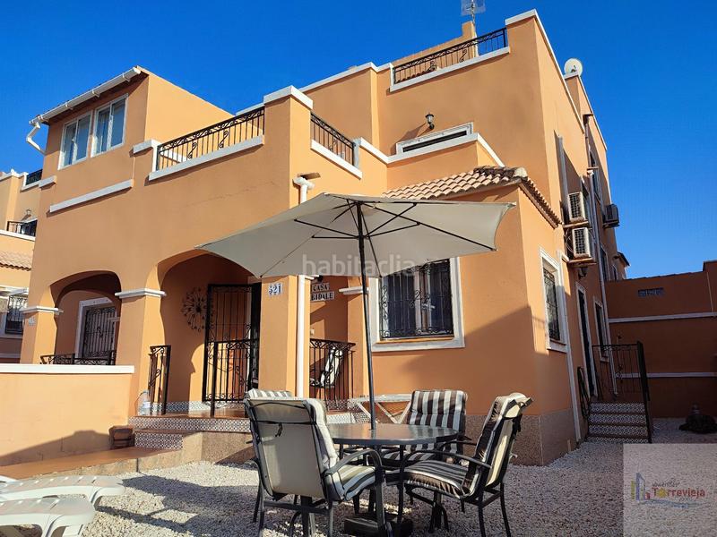 Foto 80b6bc39-ed05-490c-b87d-7daee0dddc16. Chalet mit pool in La Florida Orihuela