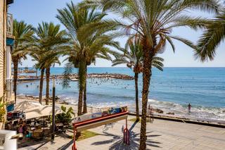 Piccolo appartamento in Las Piscinas Naturales. Torreviejaapartamento