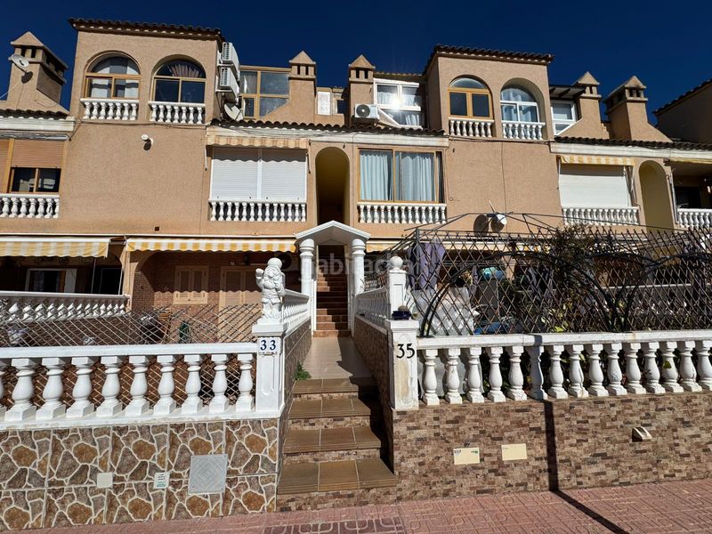 Foto b353d94f-3827-45b2-83f1-12bbc50d18f8. Casa amb piscina a Los Balcones-Los Altos Torrevieja