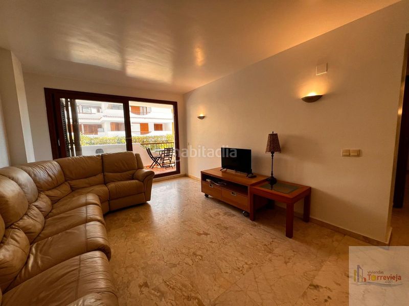 Foto 53225d1f-4dce-4b6c-b331-f73282a259a6. Apartament amb calefacció aparcament piscina a Punta Prima Torrevieja