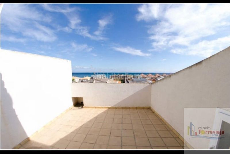 Foto 5b7d6ce4-8c81-4a6b-9c00-b26b7cce4198. Àtic amb aparcament piscina a Los Europeos Torrevieja