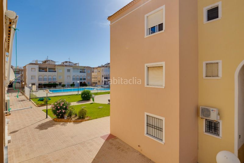 Foto 5517f4e2-174e-4aa7-a2fa-f189bae62c7e. Casa amb piscina a La Veleta Torrevieja