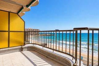 Apartment in Zona Playa de los Locos. Torreviejaapartamento