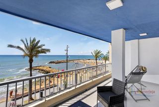 Apartamento en Las Piscinas Naturales. Torreviejaapartamento