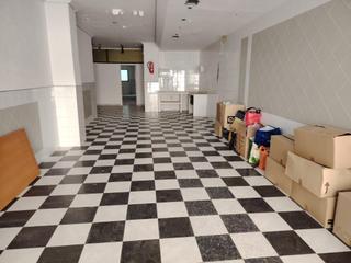Local Comercial a Santa Bárbara. Planta baja en venta zona san francisco