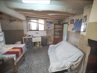 Masia a Pedralba. Gran casa en pedralba para reformar con muchas posibilidades