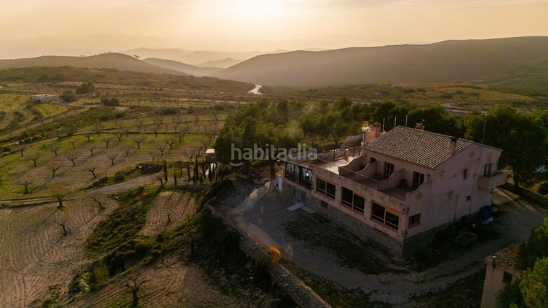 Foto 2230a2d5-fcf6-4f1f-ab0f-adda9f1013c0. Xalet amb aparcament a Alcublas