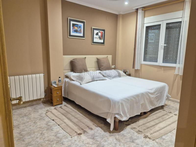 Foto 1249b01e-490c-4206-9627-c11ef6d8078a. Chalet amplia vivienda en zona consolidada con todos los servicios. en Pobla de Vallbona (la)