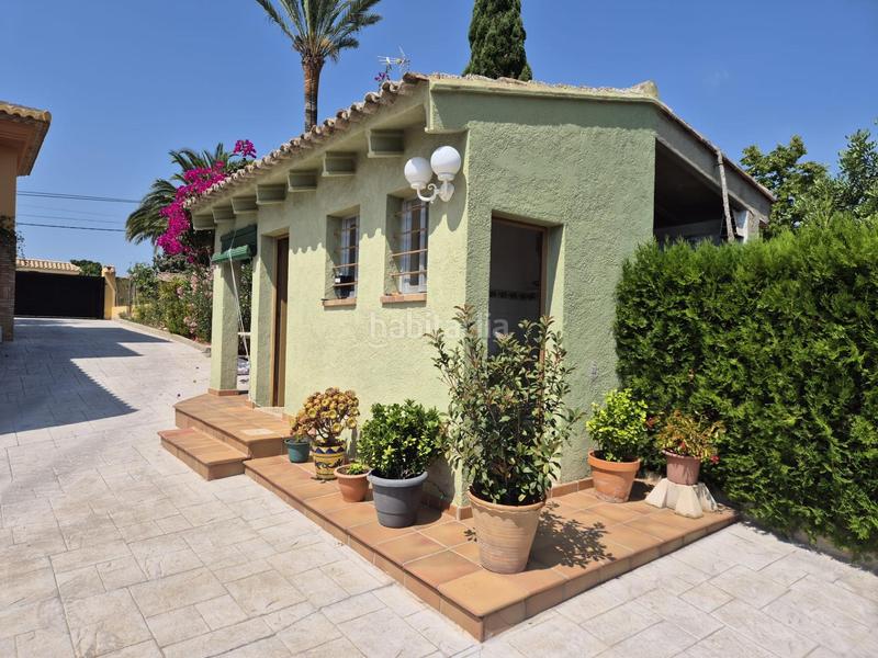 Foto 64c9d17e-1d02-4fbe-a7af-ea9090f0304a. Chalet amplia vivienda en zona consolidada con todos los servicios. en Pobla de Vallbona (la)