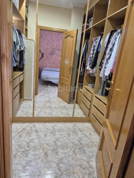 Foto 8e4e33e9-b295-4968-981f-476707aeea59. Chalet amplia vivienda en zona consolidada con todos los servicios. en Pobla de Vallbona (la)