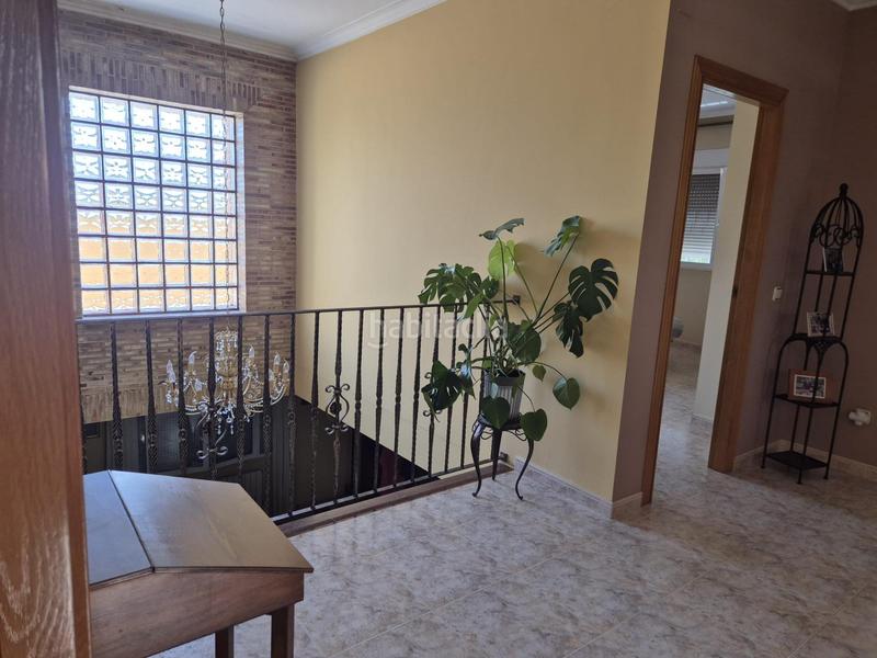 Foto c94c2aaf-7632-4ffe-aef8-d872544e29b5. Chalet amplia vivienda en zona consolidada con todos los servicios. en Pobla de Vallbona (la)