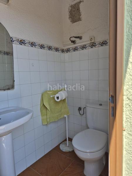 Foto cfe84b83-dbc6-4ea1-acd0-3b08d0cddd47. Chalet amplia vivienda en zona consolidada con todos los servicios. en Pobla de Vallbona (la)