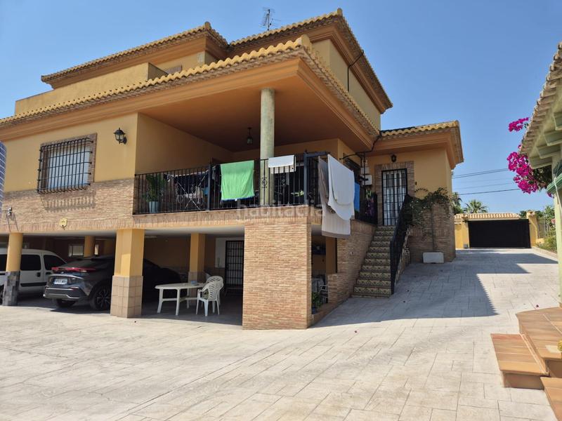 Foto e55831fa-81f6-498d-9b33-7ba3fb6c69f4. Chalet amplia vivienda en zona consolidada con todos los servicios. en Pobla de Vallbona (la)