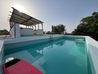 Chalet à Pedralba. Chalet en suelo rústico a 4 minutos de domeño con piscina y ener