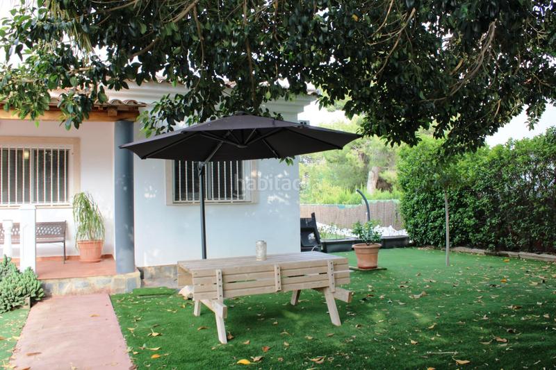 Foto 86e40857-b64c-4b08-a8ff-9a08cba2c549. Chalet  totalmente con alcantarillado, asfaltado y alumbrado público. en Llíria