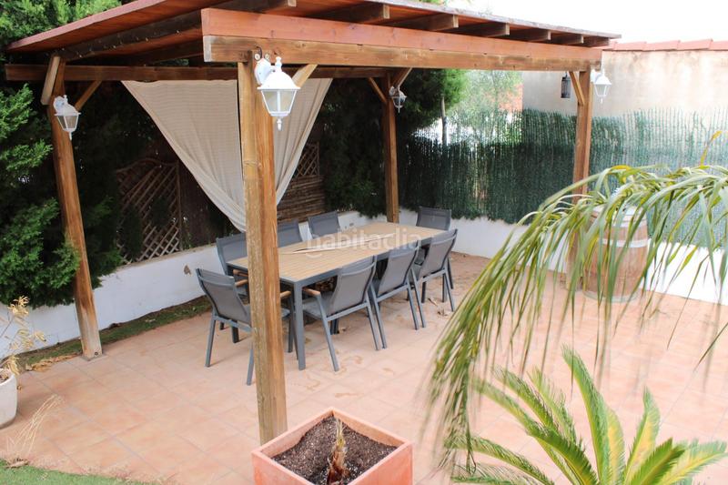 Foto ad2dce5f-0206-44c3-a3f1-380db60611d0. Chalet  totalmente con alcantarillado, asfaltado y alumbrado público. en Llíria