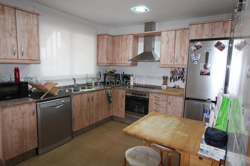 Foto f8cacbea-3284-4df8-ba8d-34ae73ec5f4c. Chalet  totalmente con alcantarillado, asfaltado y alumbrado público. en Llíria