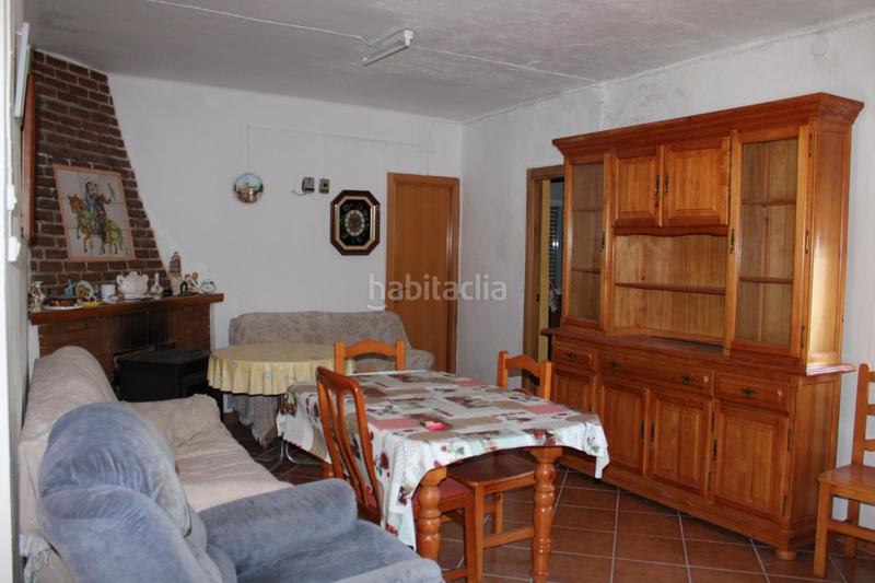 Foto bd3dff0d-bdd9-4dcb-848b-721e1c68690f. Chalet  con amplia parcela en suelo rústico en Casinos