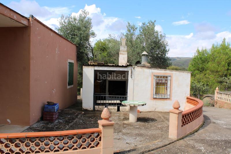 Foto d5a1fb3f-e9b1-46d4-ab88-221cf4c79aaf. Chalet  con amplia parcela en suelo rústico en Casinos