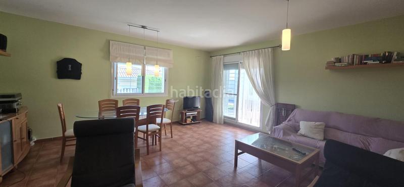 Foto 42f45758-3f77-4446-89c3-641178c9e774. Xalet amb calefacció aparcament a Urbanizaciones Llíria