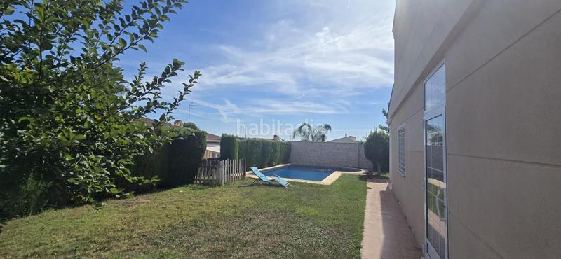 Foto 64e764b4-63fe-467f-902f-2991e4665e91. Xalet amb calefacció aparcament a Urbanizaciones Llíria