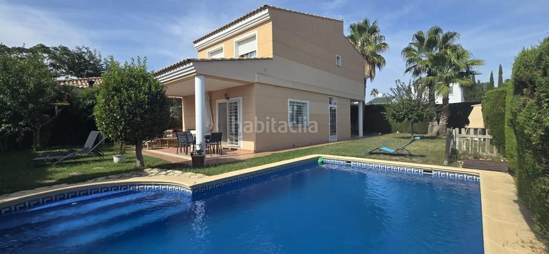 Foto 8a70fa1d-b303-4d37-aa34-bfa4bb538434. Xalet amb calefacció aparcament a Urbanizaciones Llíria