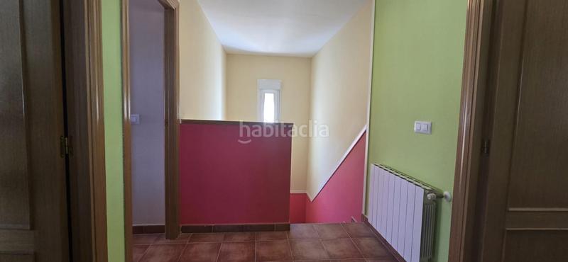 Foto ed2f7727-b779-4da3-858d-e0d4e9d6e30c. Xalet amb calefacció aparcament a Urbanizaciones Llíria