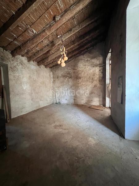 Foto 3483fee0-1c20-42e4-a7bc-aef8bf9177f7. Casa  espaciosa para reformar en lliria en Santa Bárbara Llíria