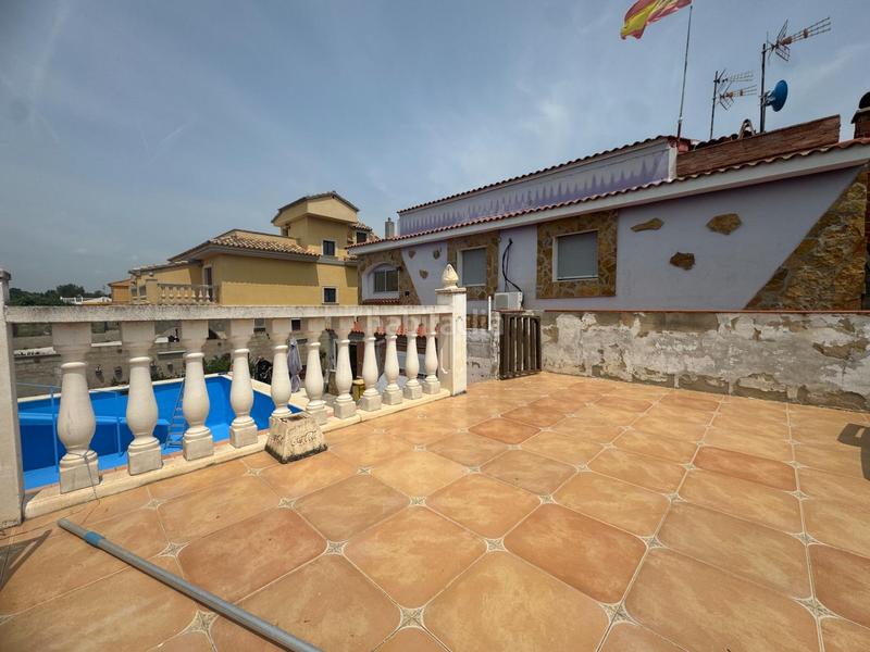 Foto c2a28a9f-ead5-42d3-949e-2df3b90add45. Xalet amb calefacció aparcament piscina a Vilamarxant