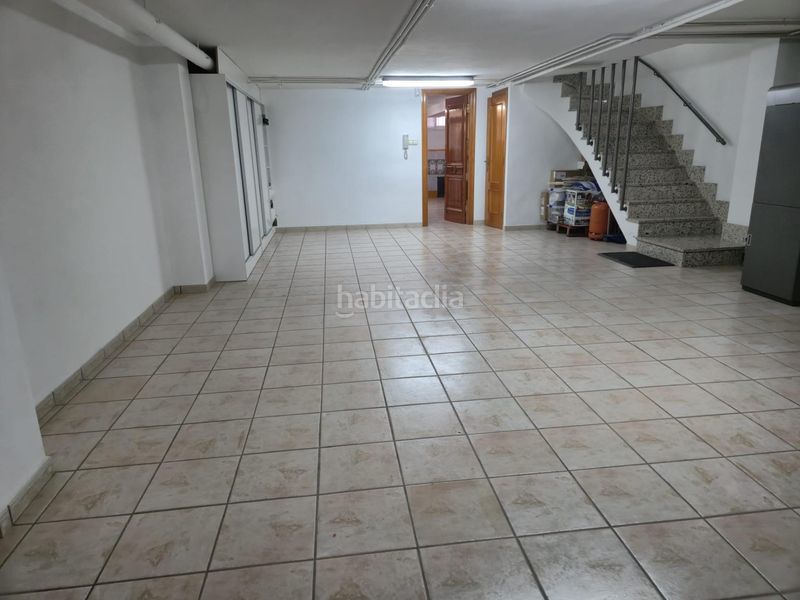Foto d3b095ea-1476-4d60-9a08-eec5d87813f0. Casa adossada amb aparcament a Parque de la Bombilla Llíria