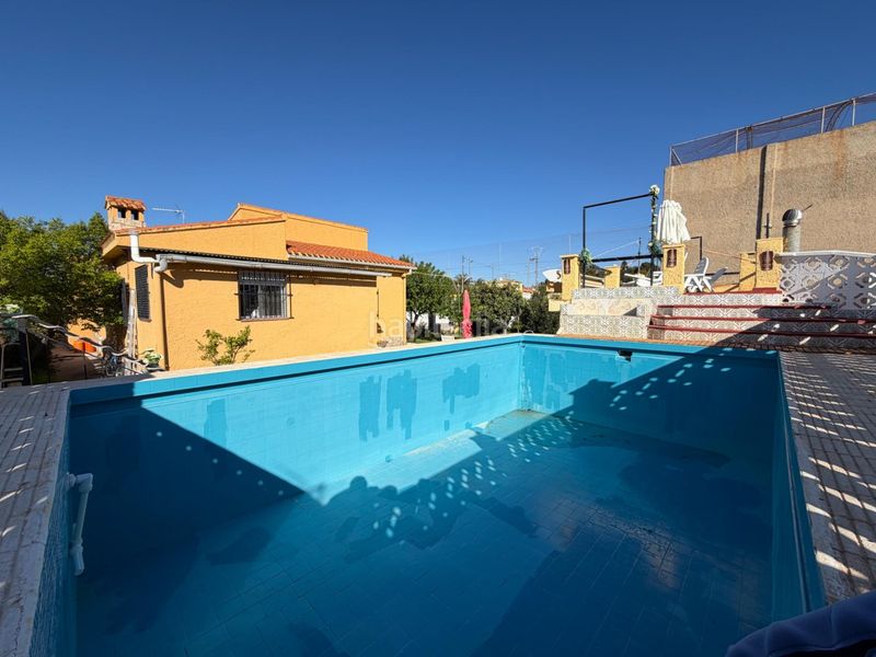Foto 7321a87c-3506-466e-9049-030f821ec6bb. Xalet amb calefacció aparcament piscina a Urbanizaciones Llíria