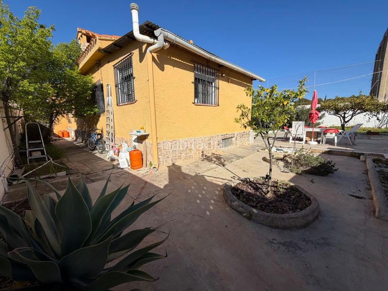 Foto fa56c202-1b7c-49bb-8ec3-c5142d527a70. Xalet amb calefacció aparcament piscina a Urbanizaciones Llíria