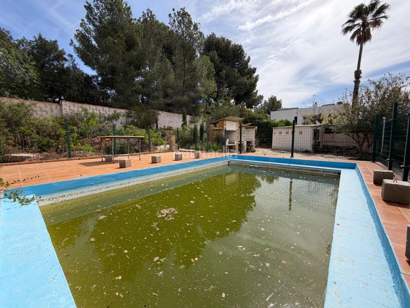 Foto fec60826-435d-485b-83d1-bd11e40e7cee. Xalet amb aparcament piscina a Olocau