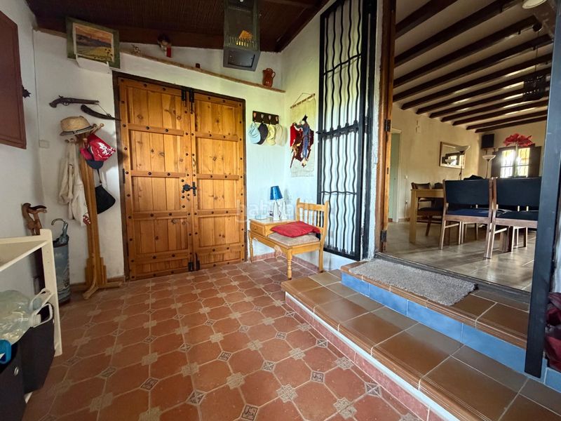 Foto ad5e76a9-6b83-4e4b-955b-e58d85ba0409. Xalet amb aparcament piscina a Olocau