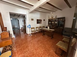 Casa a Santa Bárbara. Casa en venta lliria