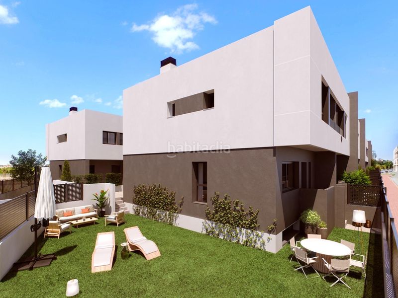 Foto ffe2e7cc-bb3a-47a6-978a-d0b6e0d9956c. Casa adossada amb calefacció aparcament piscina a Murcia