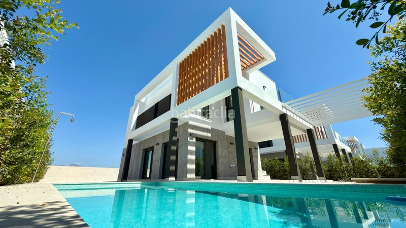 Foto 01e32d5b-913c-4a54-b179-1ecb8d1bf4dd. Xalet amb aparcament piscina a Almajada-Ravel Mutxamel