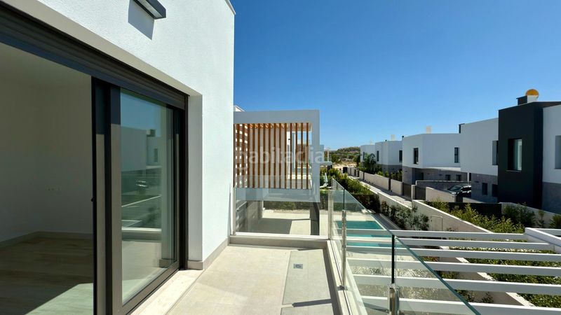 Foto 4805af06-52b2-4313-8aaf-803453eff7a2. Xalet amb aparcament piscina a Almajada-Ravel Mutxamel