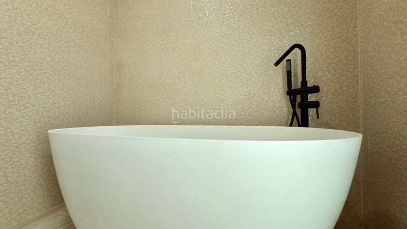 Foto 7aeef061-d58d-4f94-8dea-2bc305c80baf. Xalet amb aparcament piscina a Almajada-Ravel Mutxamel